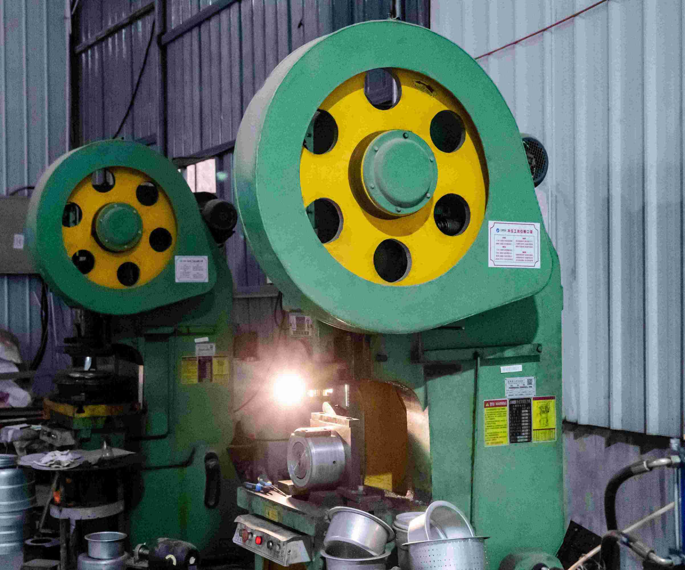 Aluminum disc production equipment