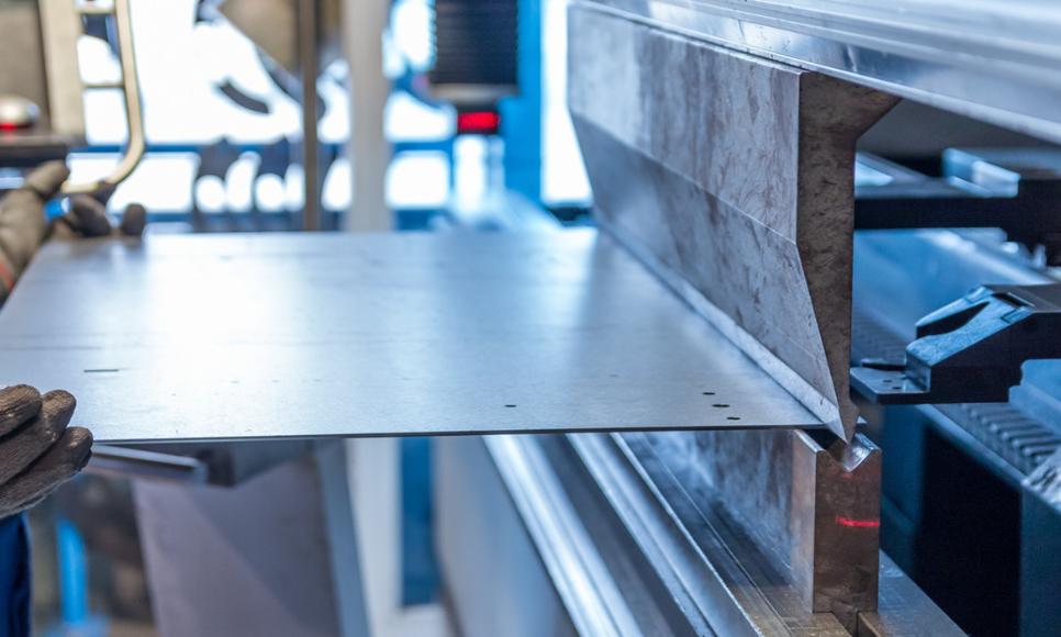 Cutting Aluminum Sheets